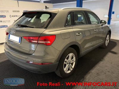 Audi Q3 35 TDI quattro S tronic Business (4)