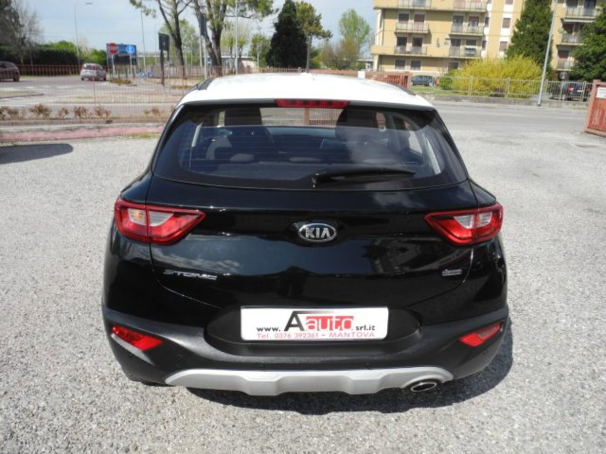 Kia Stonic 1.6 CRDi 110 CV Urban (4)