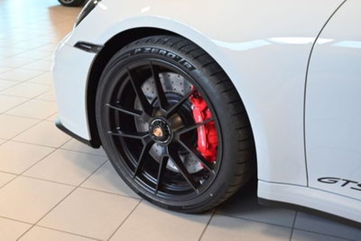 Porsche 911 Cabrio Targa 3.6 4 GTS auto (14)