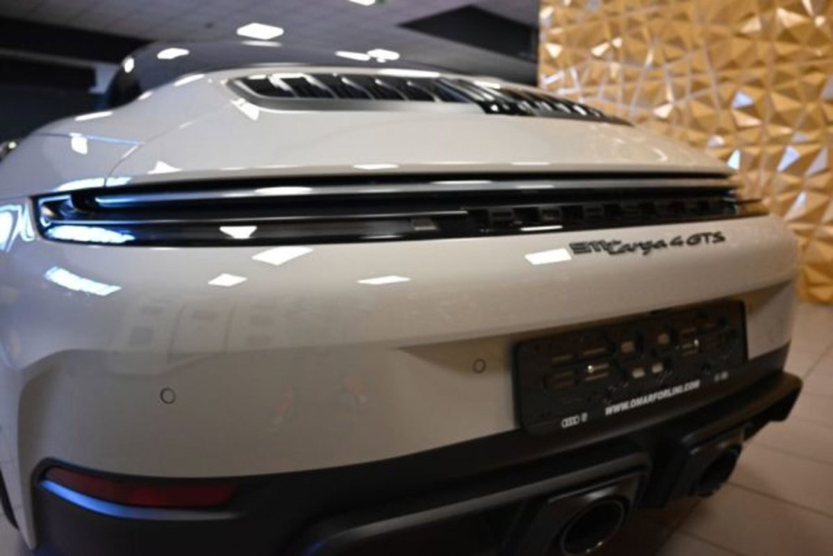 Porsche 911 Cabrio Targa 3.6 4 GTS auto (18)