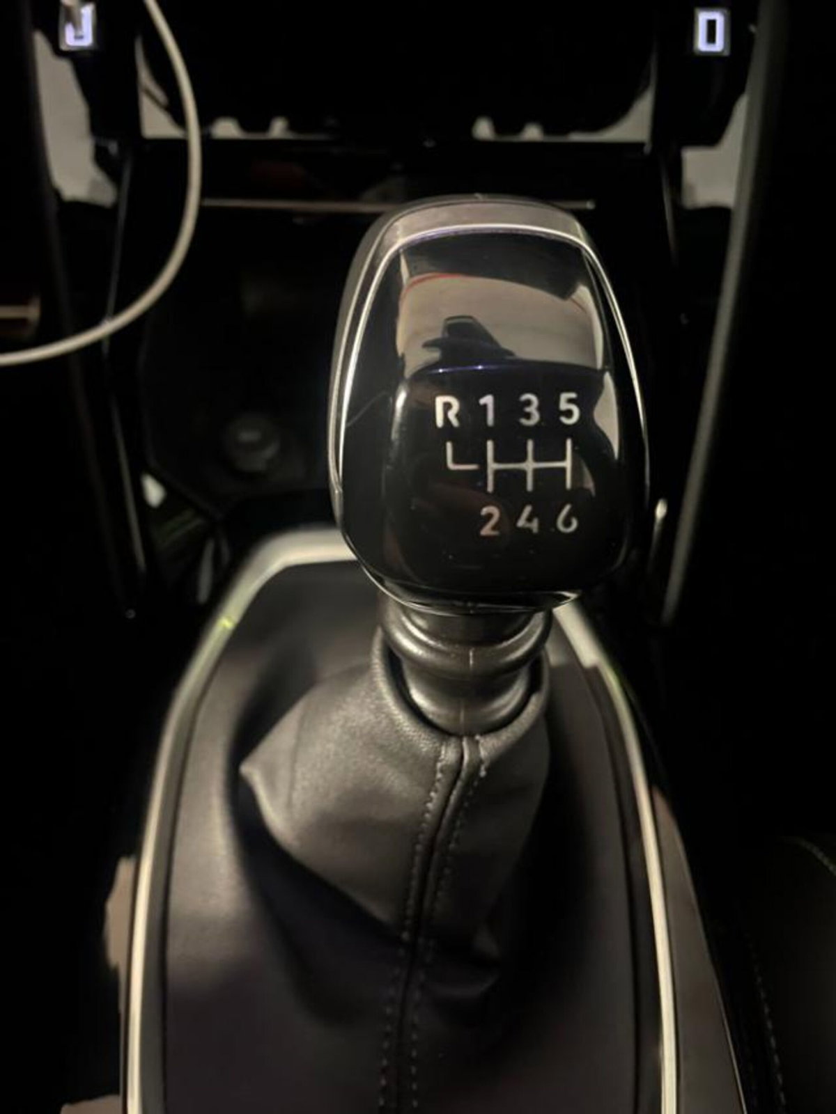 Peugeot 208 PureTech 100 Stop&Start 5 porte GT (17)