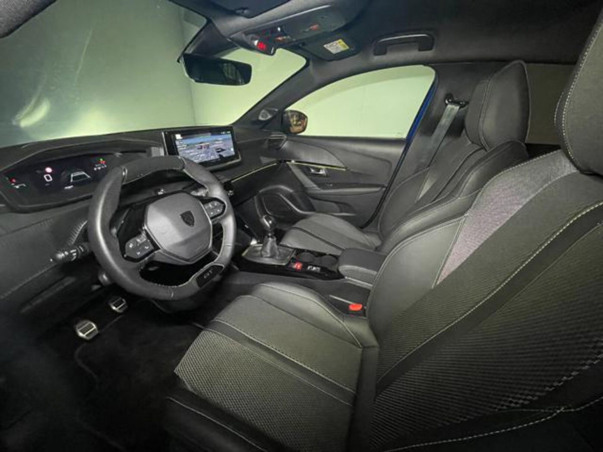 Peugeot 208 PureTech 100 Stop&Start 5 porte GT (8)