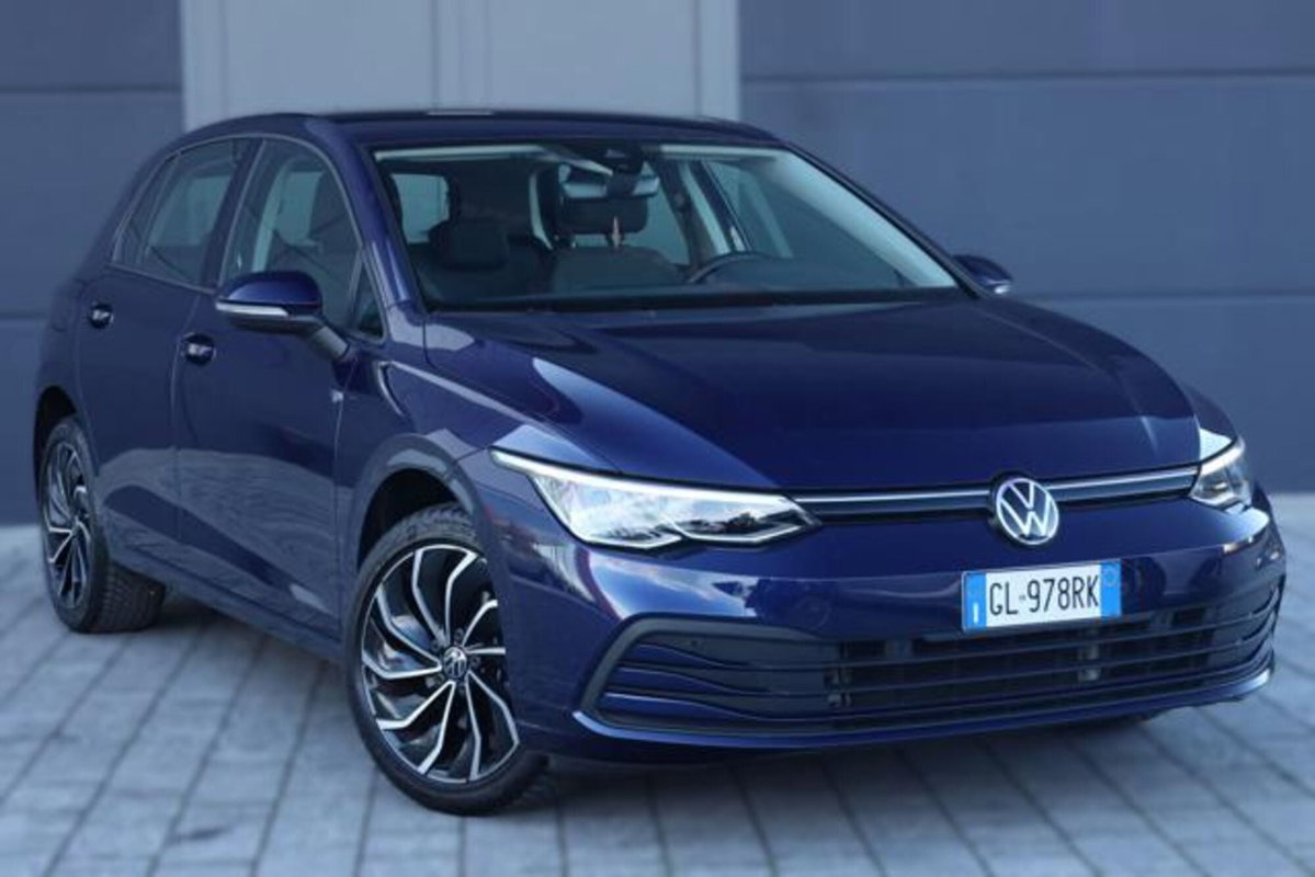 Volkswagen Golf Variant 1.0 eTSI EVO DSG Life