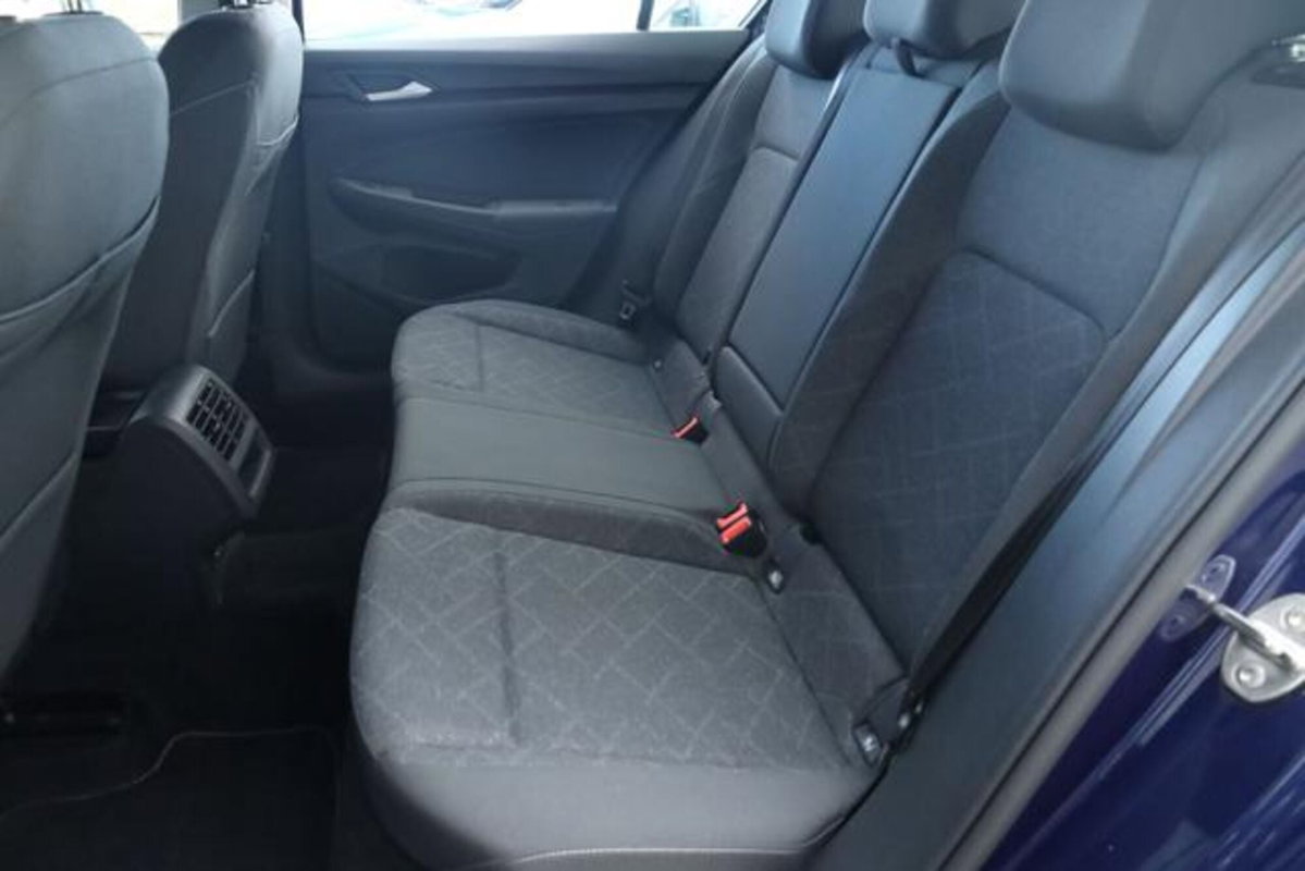 Volkswagen Golf Variant 1.0 eTSI EVO DSG Life (18)