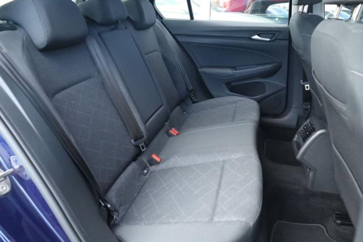 Volkswagen Golf Variant 1.0 eTSI EVO DSG Life (19)