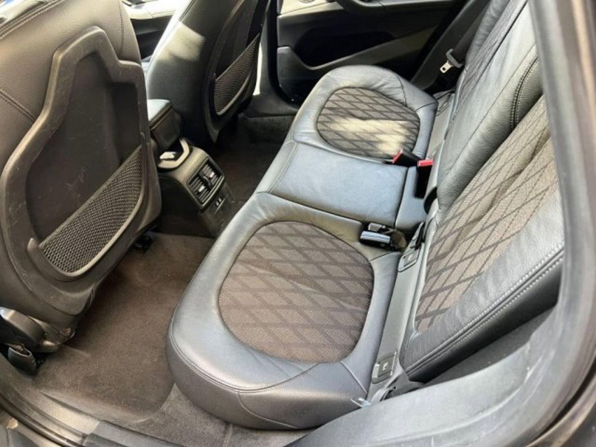 BMW X1 sDrive18d xLine Plus (16)