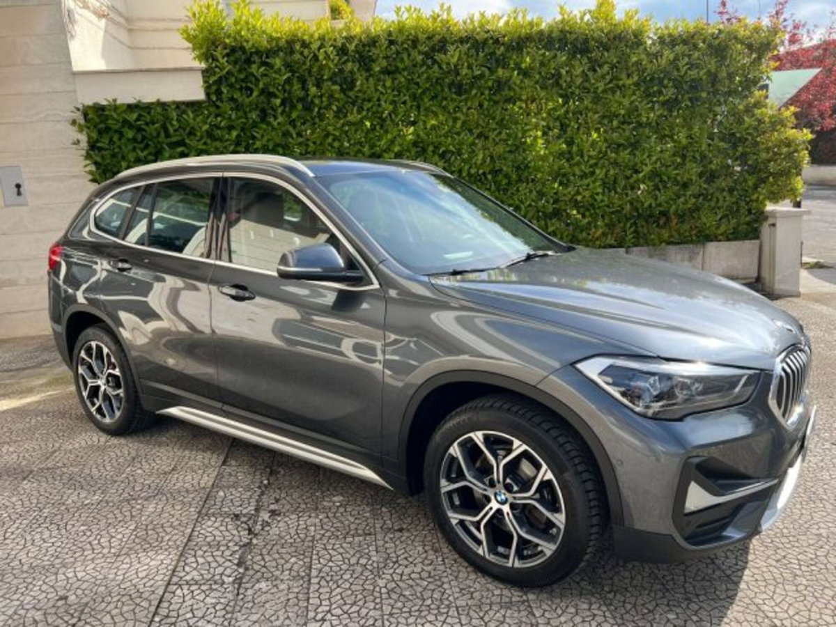 BMW X1 sDrive18d xLine Plus (2)