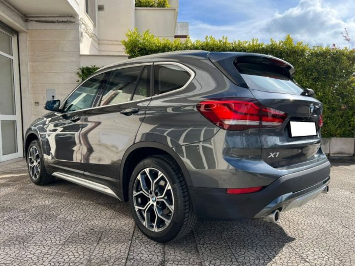 BMW X1 sDrive18d xLine Plus (9)