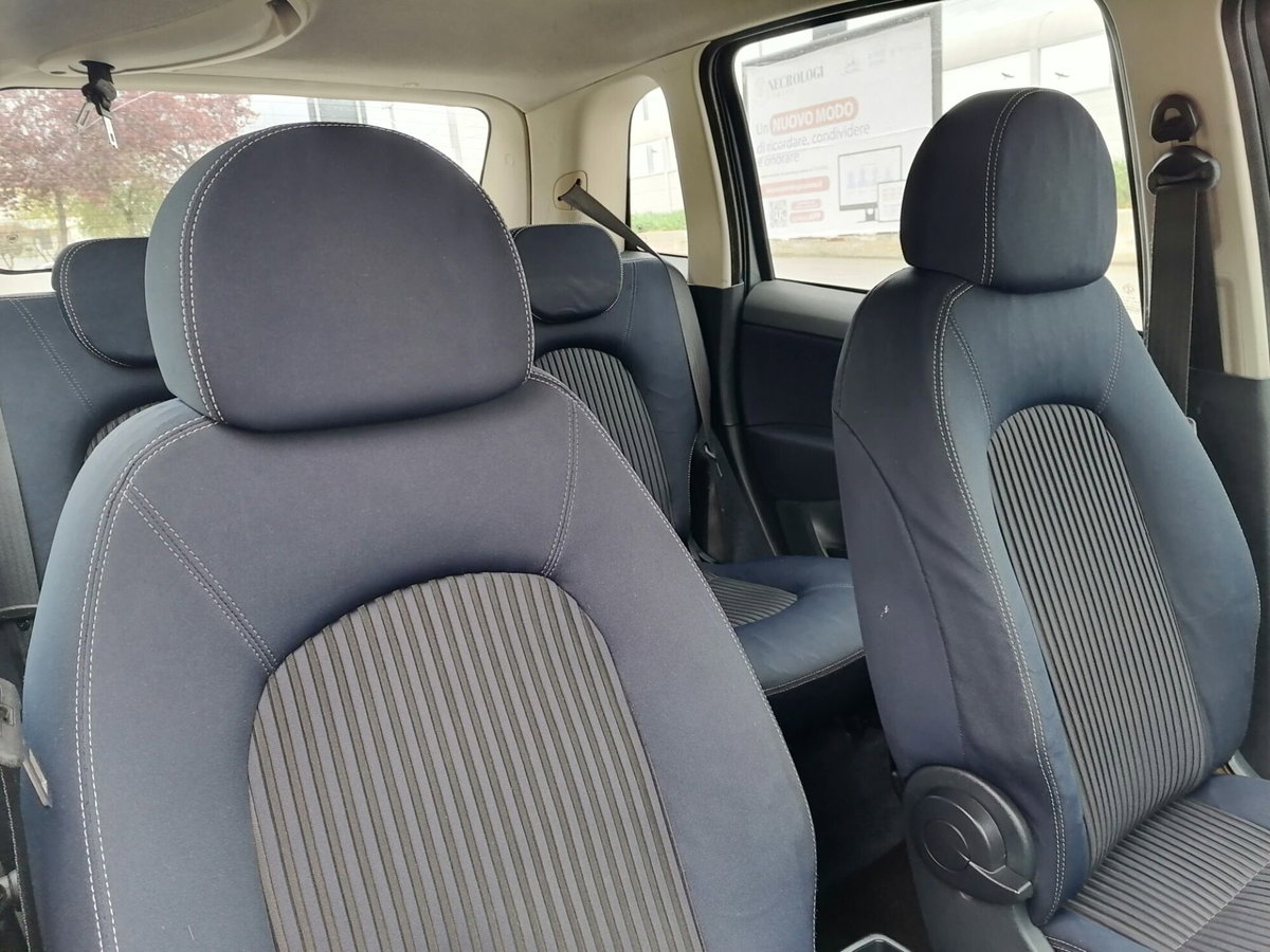 Lancia Musa 1.3 Mjt 95 CV DFN Gold (13)