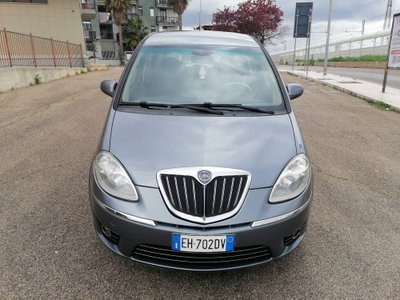 Lancia Musa 1.3 Mjt 95 CV DFN Gold (2)
