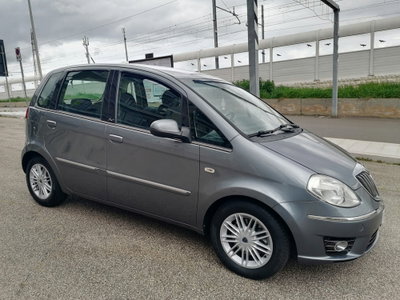 Lancia Musa 1.3 Mjt 95 CV DFN Gold (3)