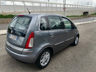 Lancia Musa 1.3 Mjt 95 CV DFN Gold (4)