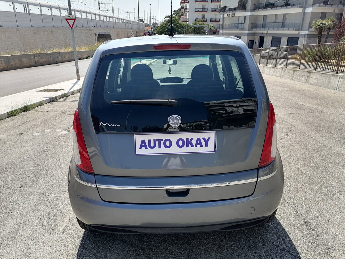Lancia Musa 1.3 Mjt 95 CV DFN Gold (5)