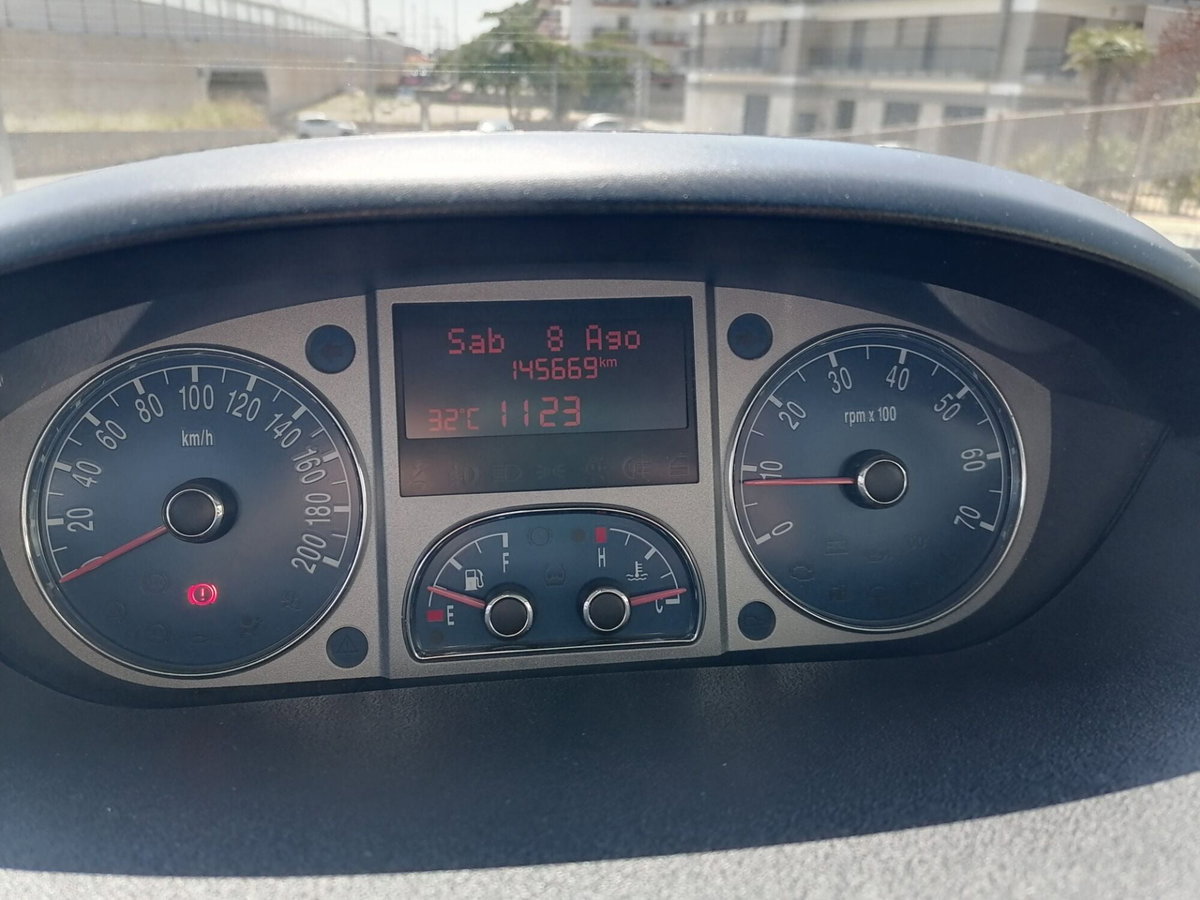 Lancia Musa 1.3 Mjt 95 CV DFN Gold (8)