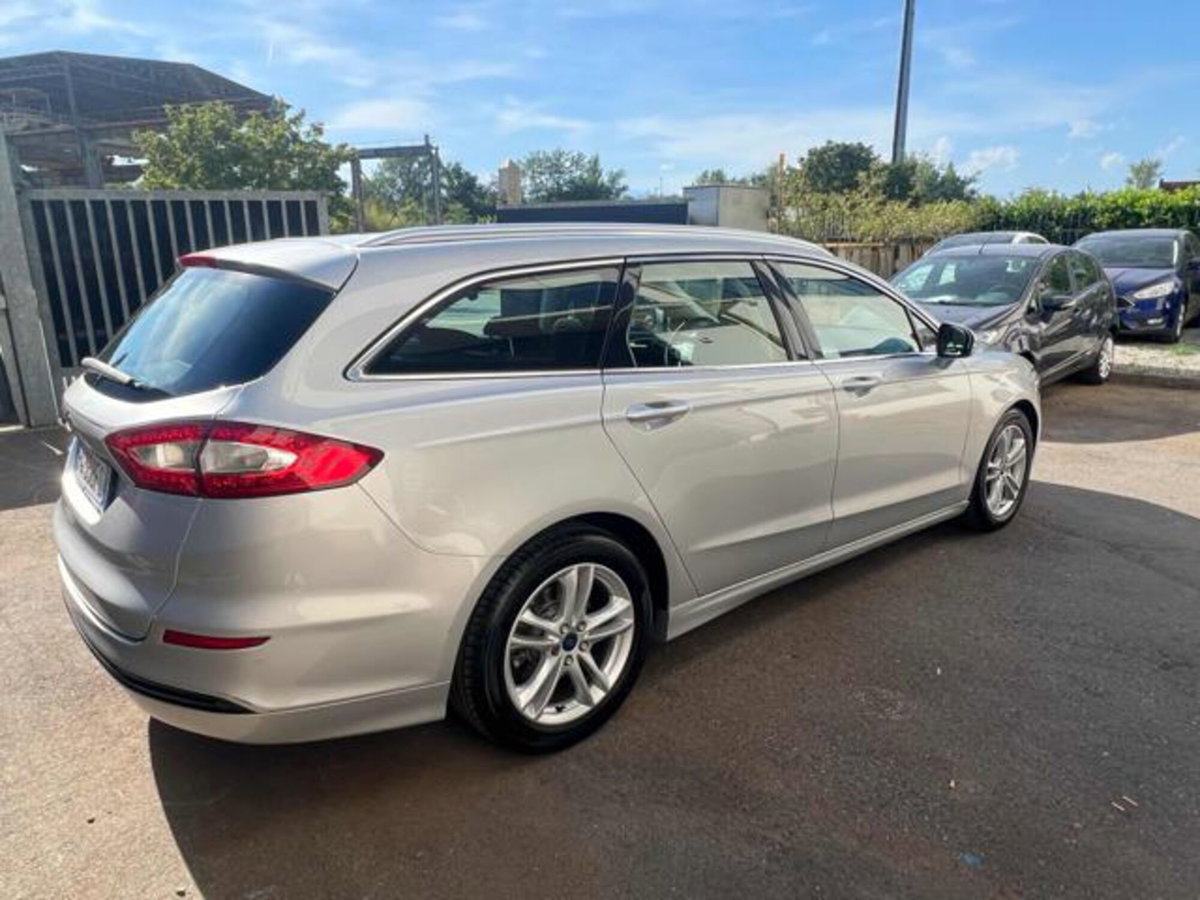Ford Mondeo 2.0 TDCi 150 CV S&S Powershift 4 porte Vignale (5)