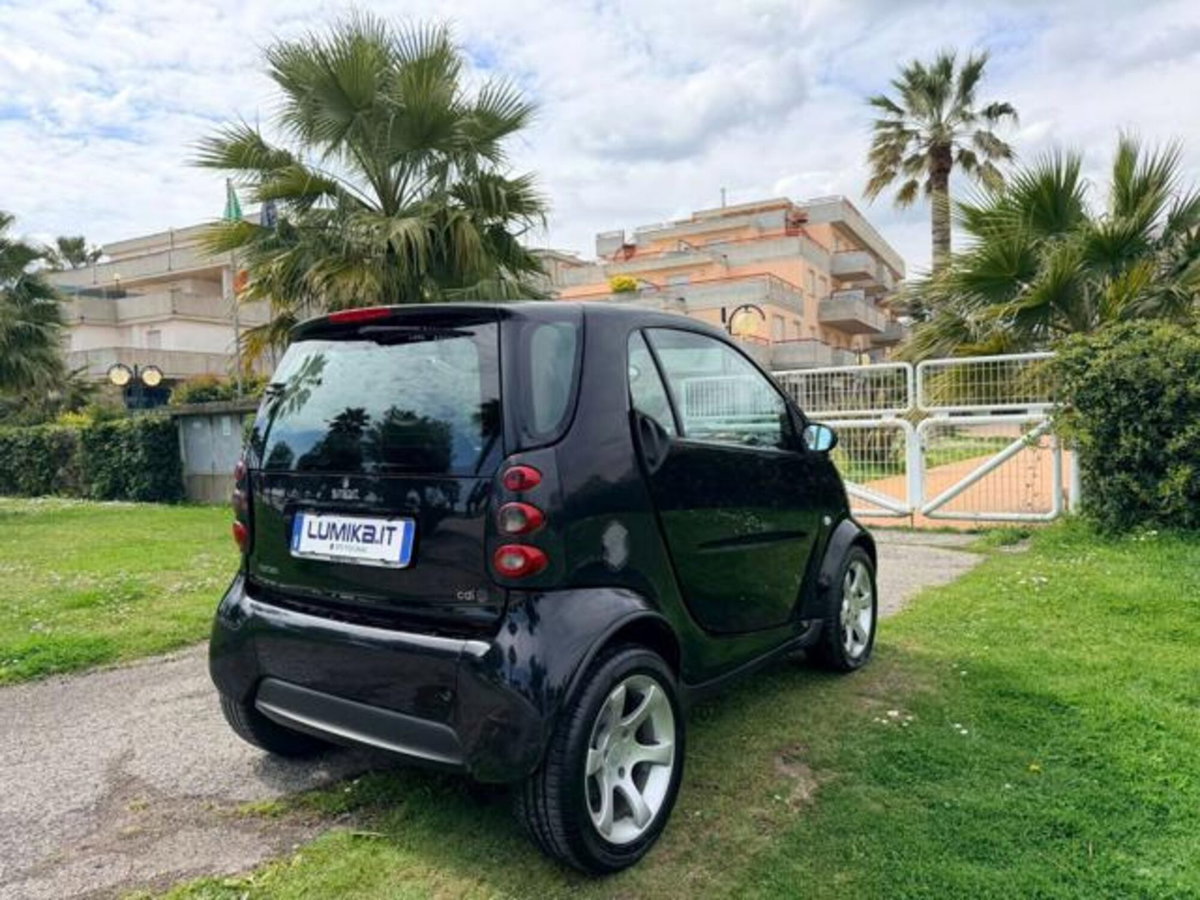smart Fortwo 800 coupé pulse cdi (4)