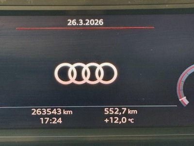 Audi Q3 2.0 TDI 150 CV Business (13)