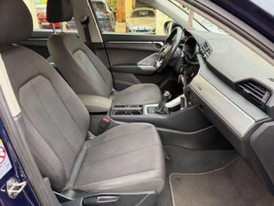 Audi Q3 2.0 TDI 150 CV Business (17)