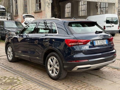 Audi Q3 2.0 TDI 150 CV Business (6)