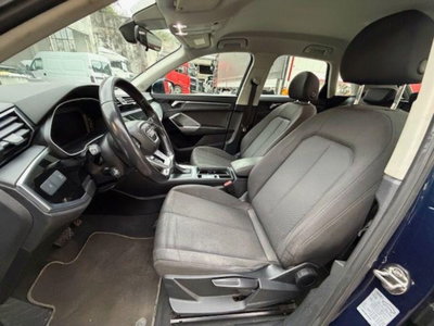 Audi Q3 2.0 TDI 150 CV Business (8)
