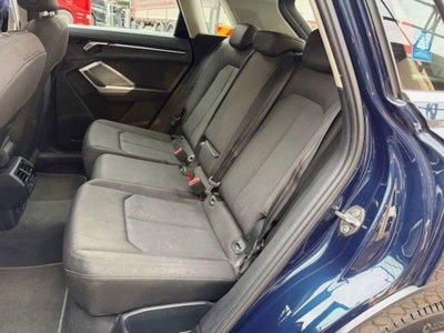 Audi Q3 2.0 TDI 150 CV Business (9)