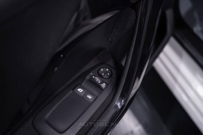 Peugeot 208 82 5 porte Access (10)