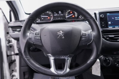 Peugeot 208 82 5 porte Access (12)