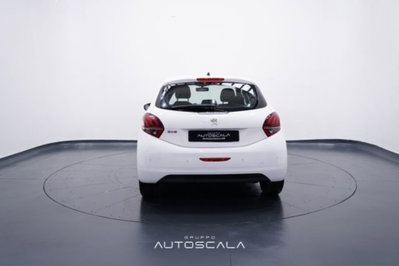 Peugeot 208 82 5 porte Access (5)