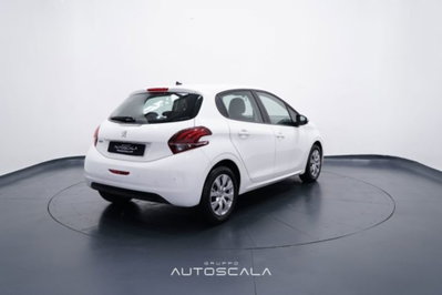 Peugeot 208 82 5 porte Access (6)