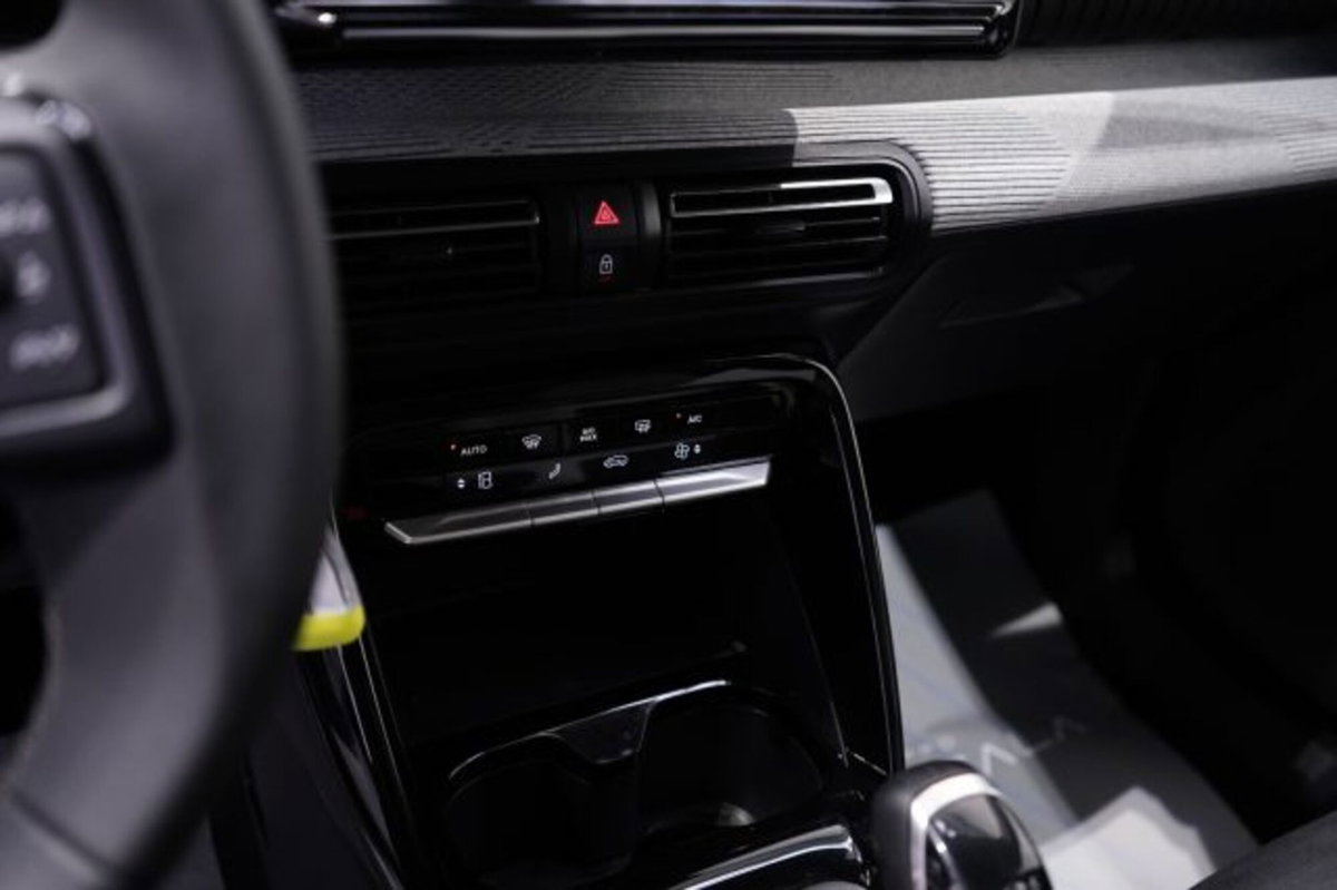 Citroen C3 1.2 puretech turbo Max 100cv s&s (13)