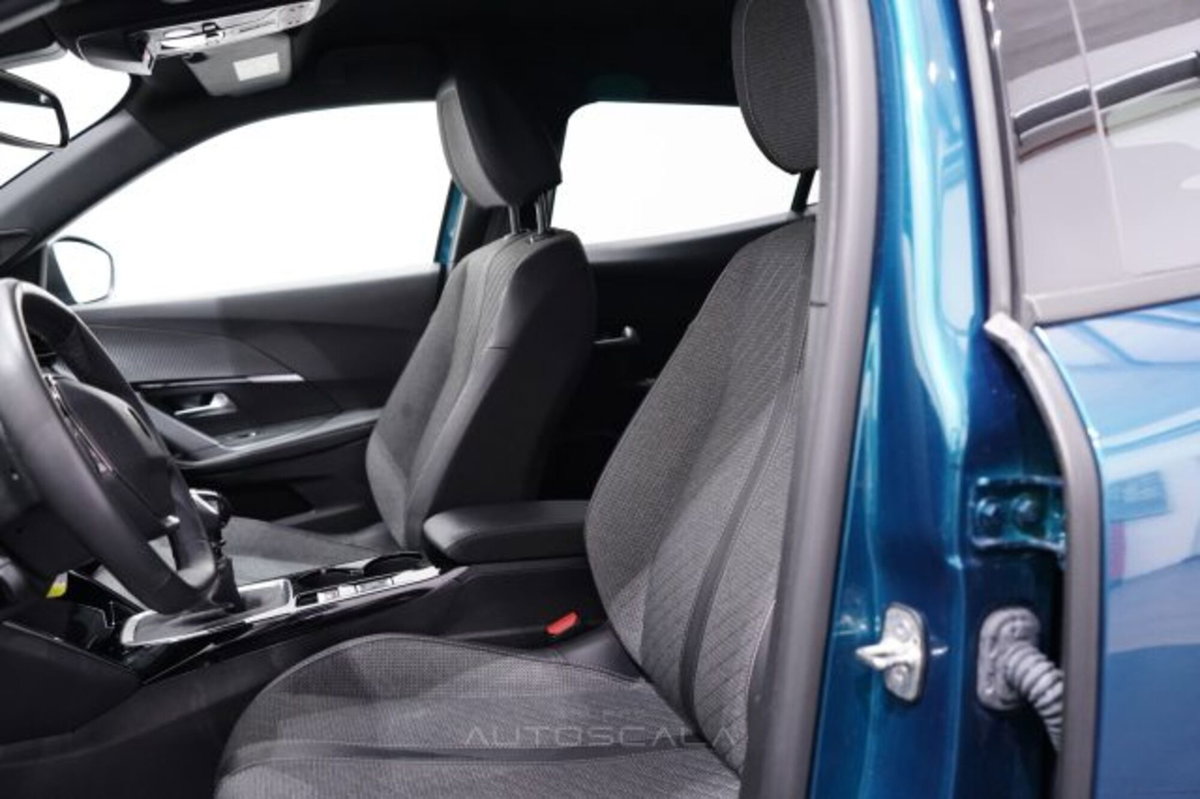 Peugeot 2008 1.2 puretech Allure s&s 100cv (11)