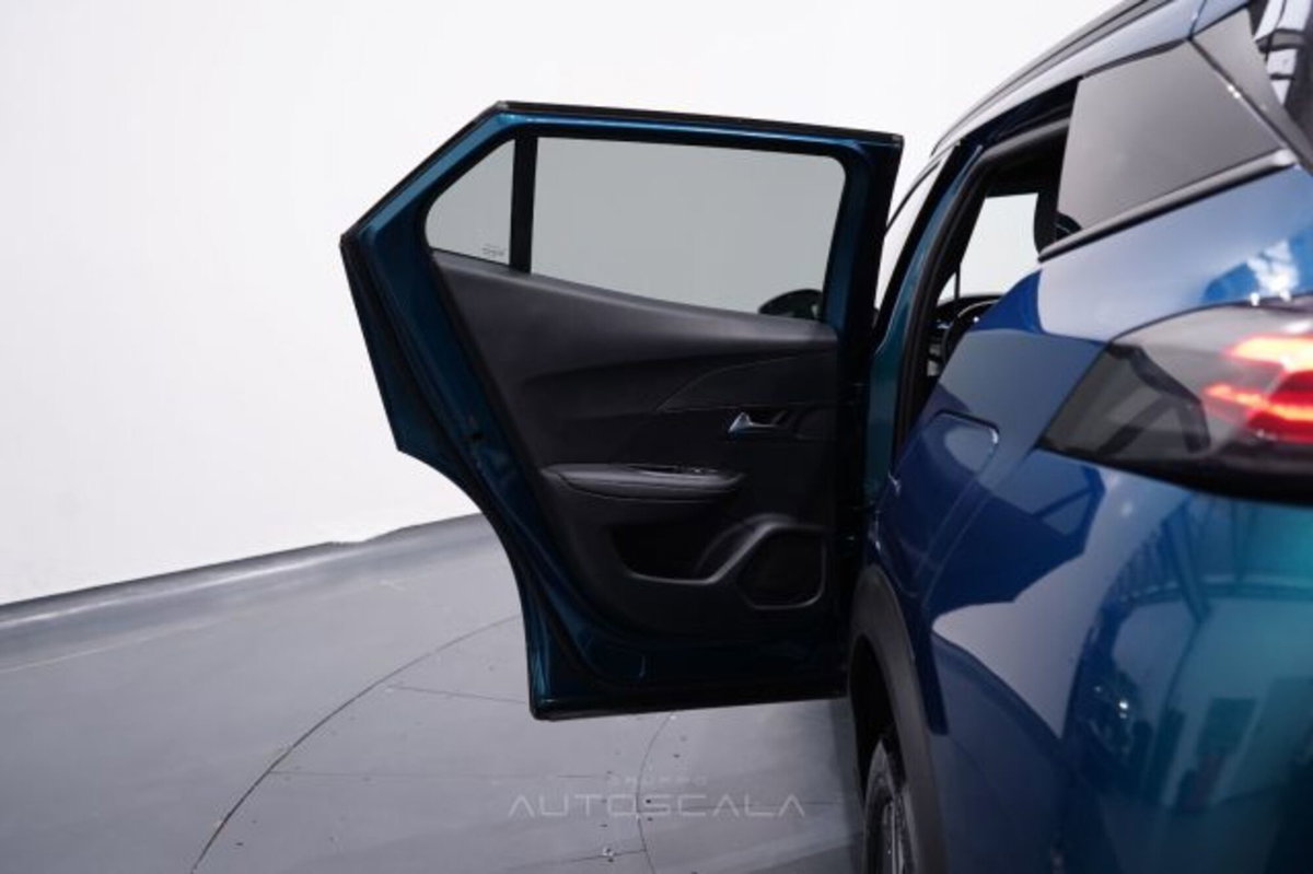 Peugeot 2008 1.2 puretech Allure s&s 100cv (19)