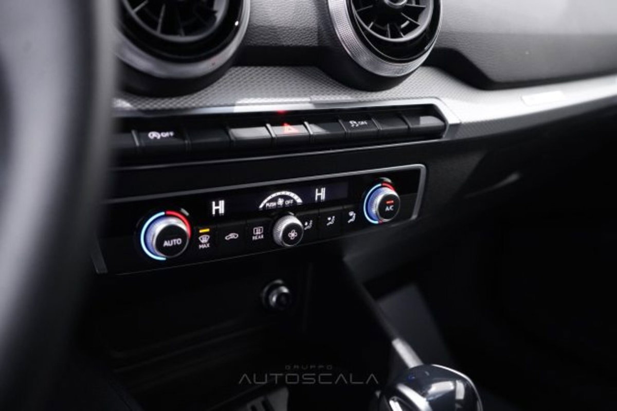 Audi Q2 Q2 35 TDI S tronic S line Edition (15)