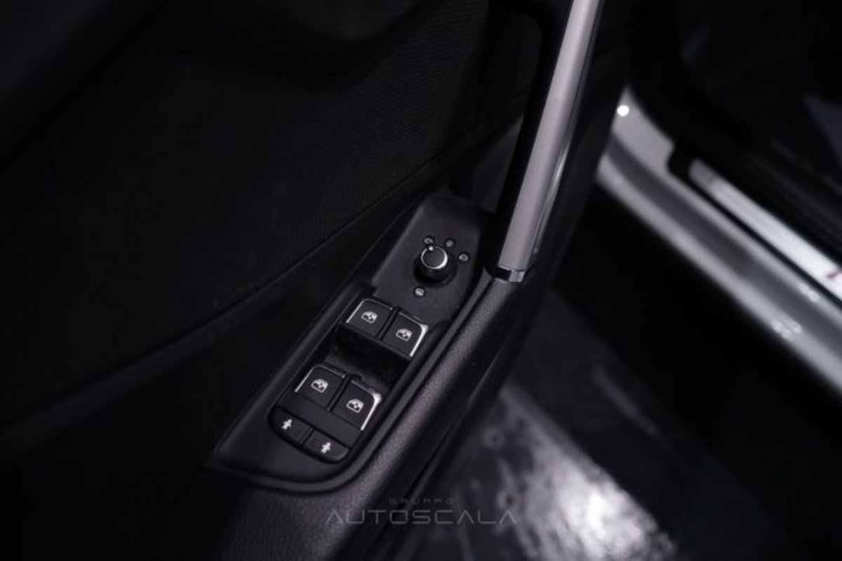 Audi Q2 Q2 35 TDI S tronic S line Edition (10)