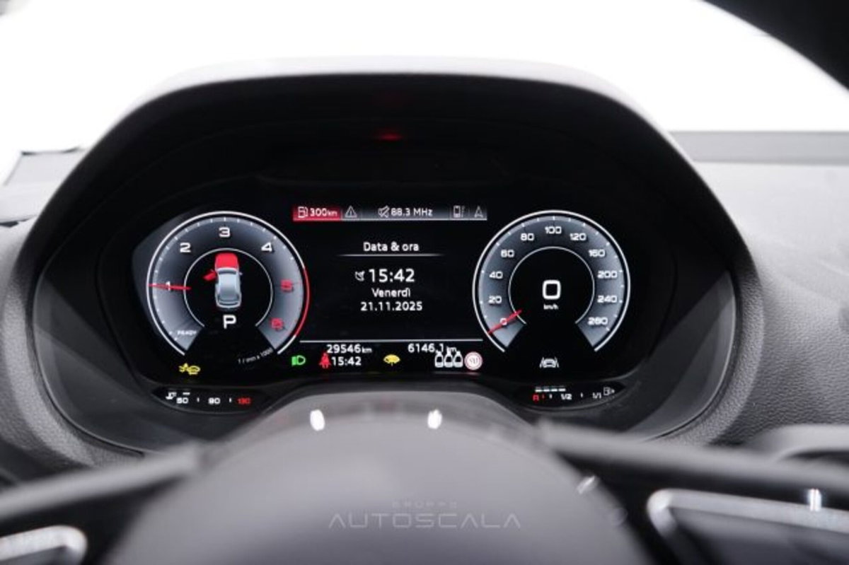 Audi Q2 Q2 35 TDI S tronic S line Edition (16)