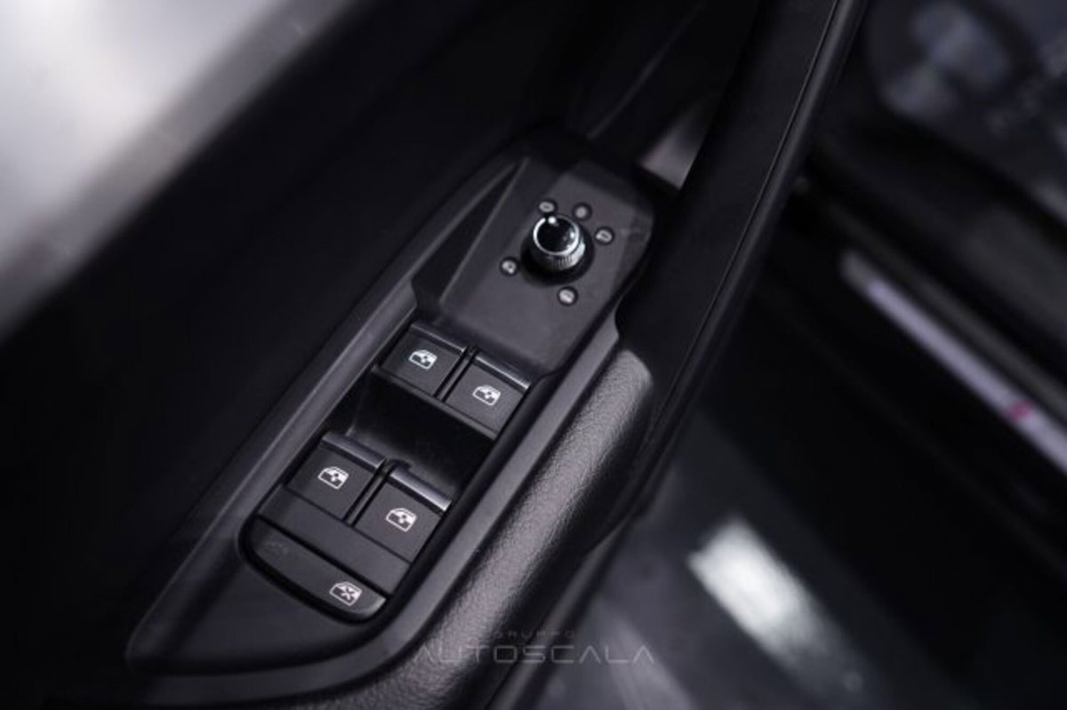 Audi Q5 Sportback 40 2.0 tdi mhev 12V S line Plus quattro s-tronic (11)