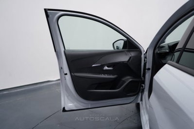 Peugeot 208 1.2 hybrid Active 100cv e-dcs 6 (8)