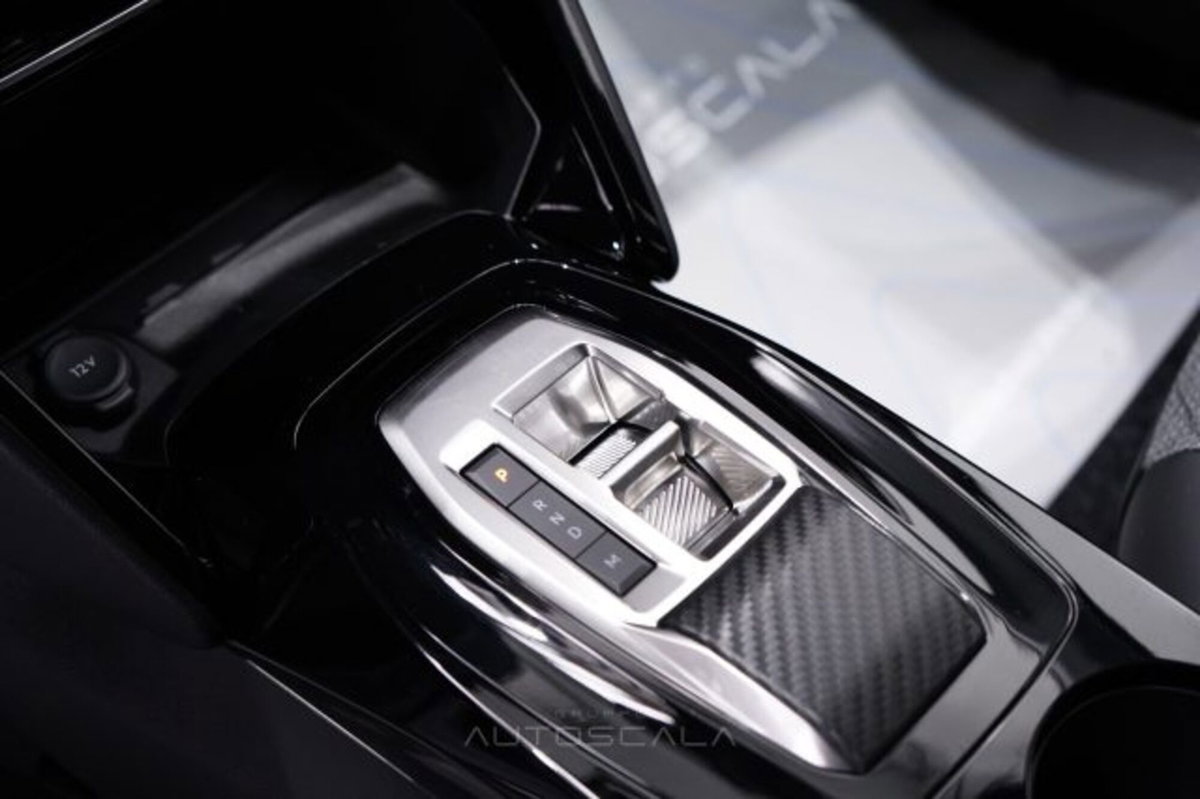 Peugeot 208 1.2 hybrid Active 100cv e-dcs 6 (18)