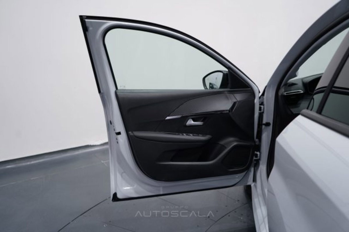 Peugeot 208 1.2 hybrid Active 100cv e-dcs 6 (8)