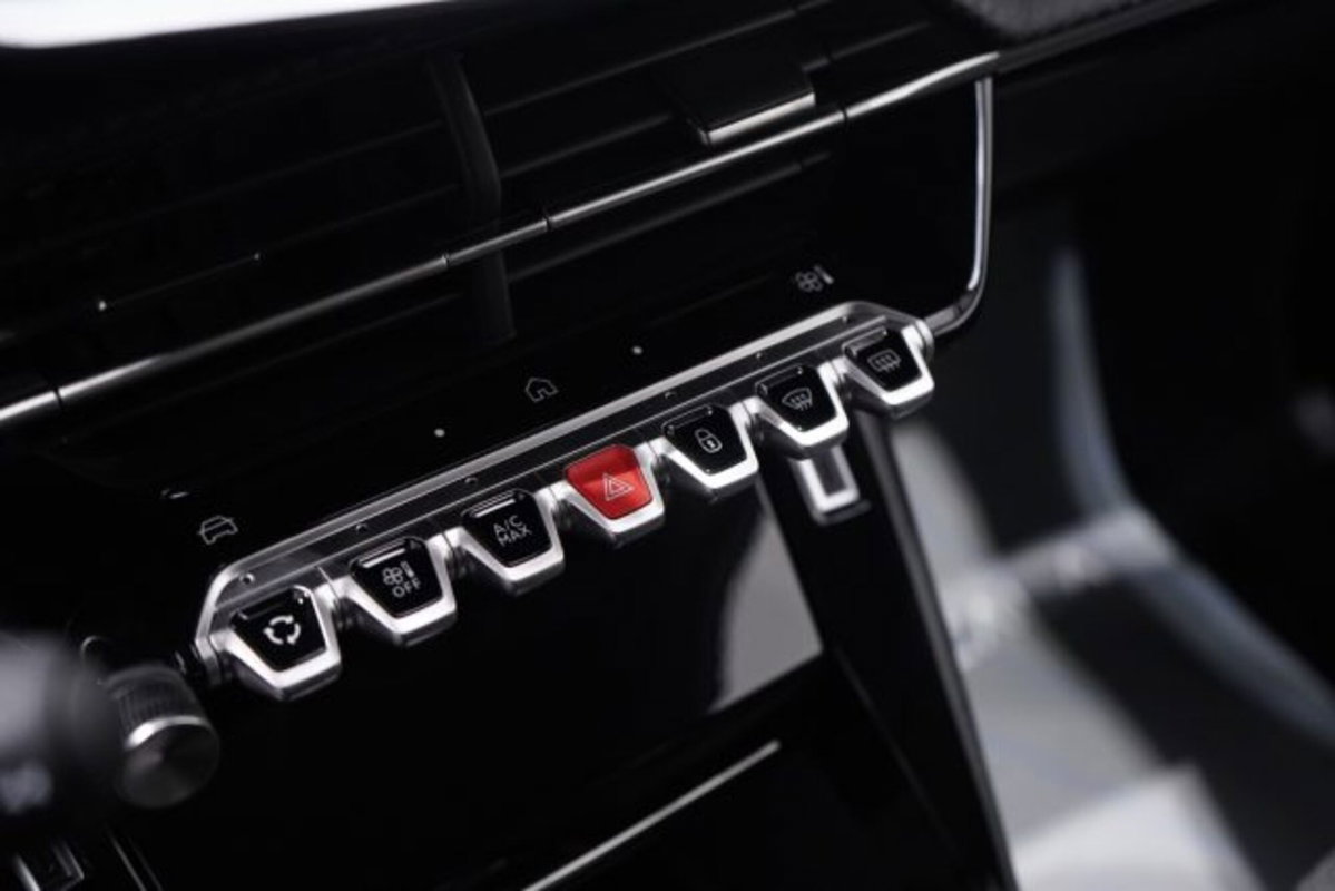 Peugeot 208 1.2 hybrid Active 100cv e-dcs 6 (15)