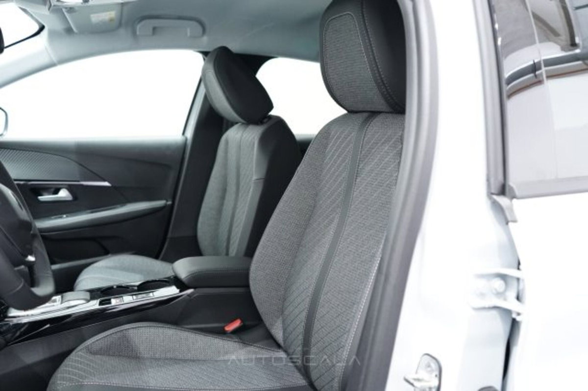 Peugeot 208 1.2 hybrid Active 100cv e-dcs 6 (10)