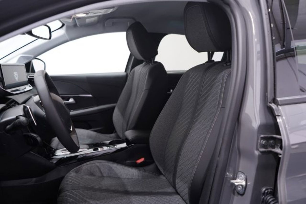 Peugeot 208 1.2 hybrid Active 100cv e-dcs 6 (11)
