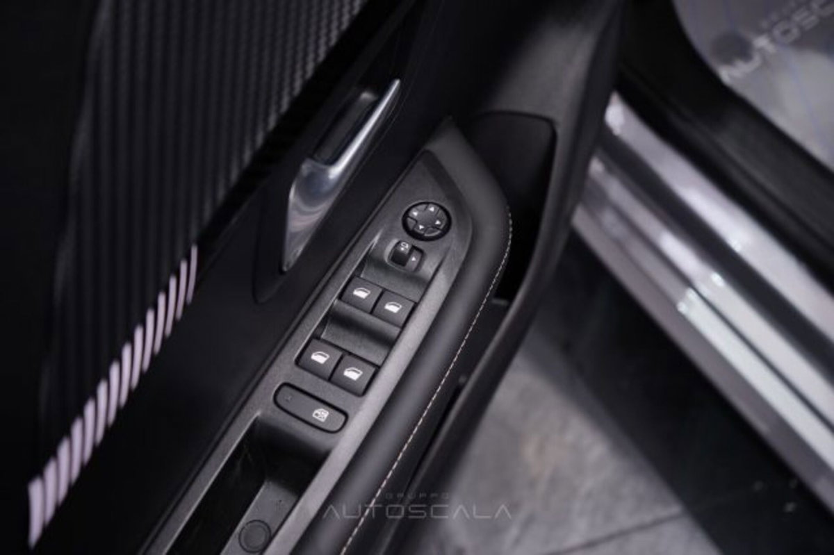 Peugeot 208 1.2 hybrid Active 100cv e-dcs 6 (10)