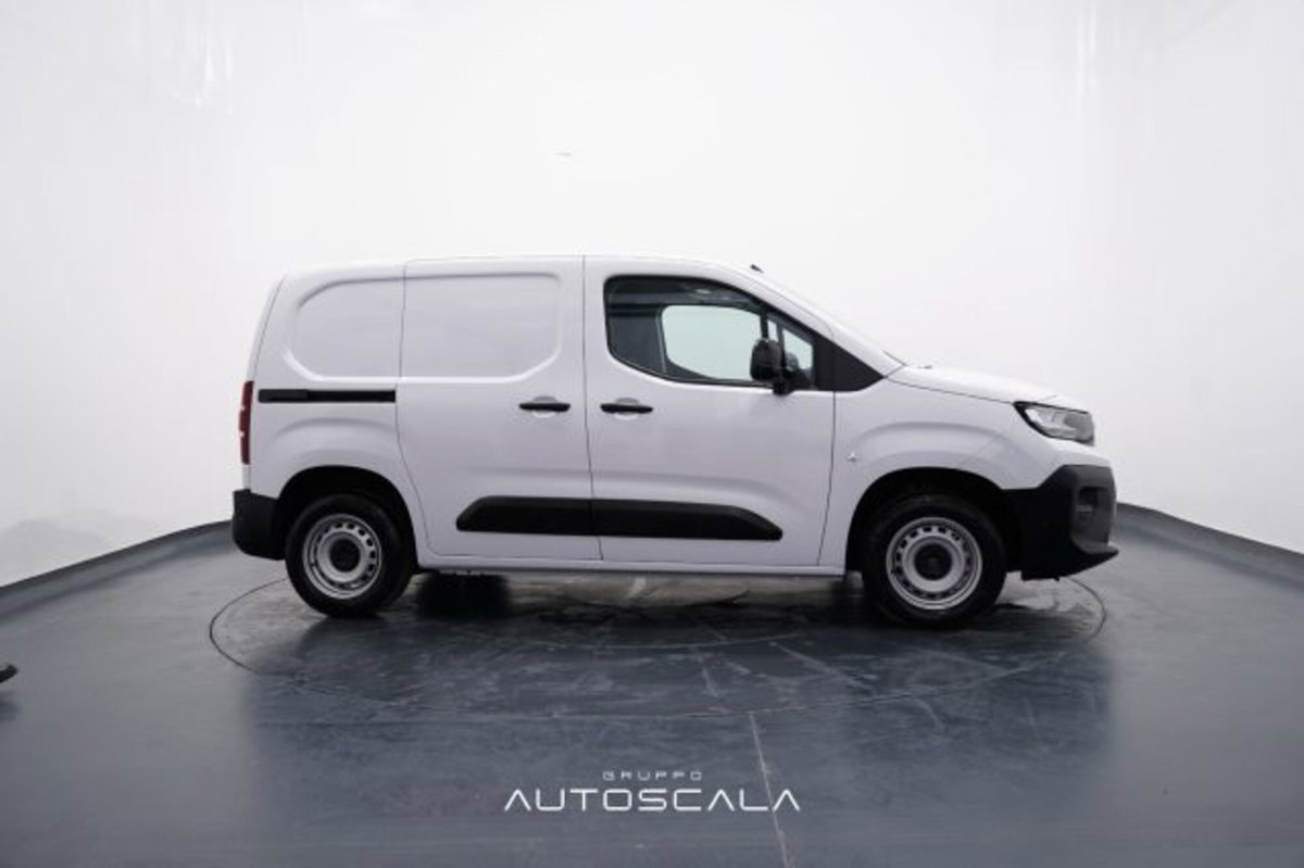 Peugeot Partner Furgone M 1.5 diesel 100cv S&S (7)