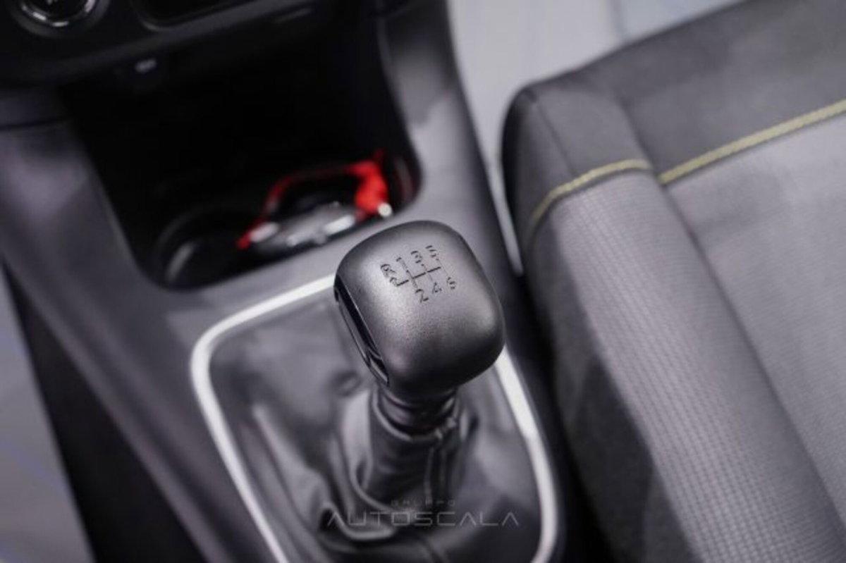 Citroen C3 PureTech 110 S&S Shine (14)