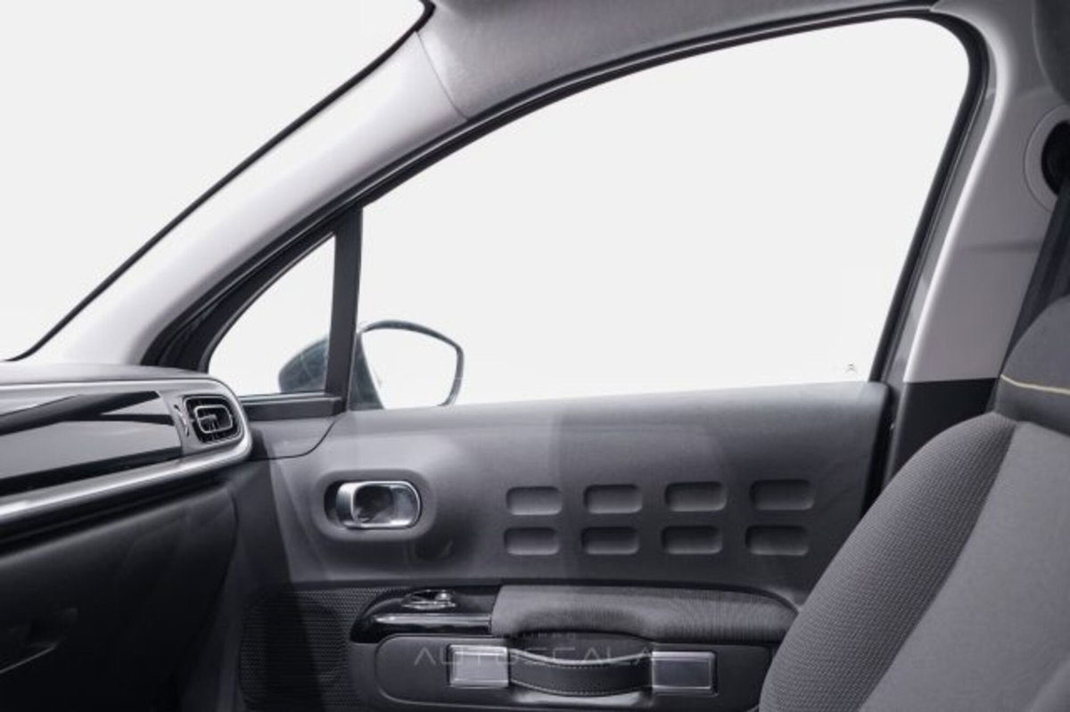 Citroen C3 PureTech 110 S&S Shine (16)