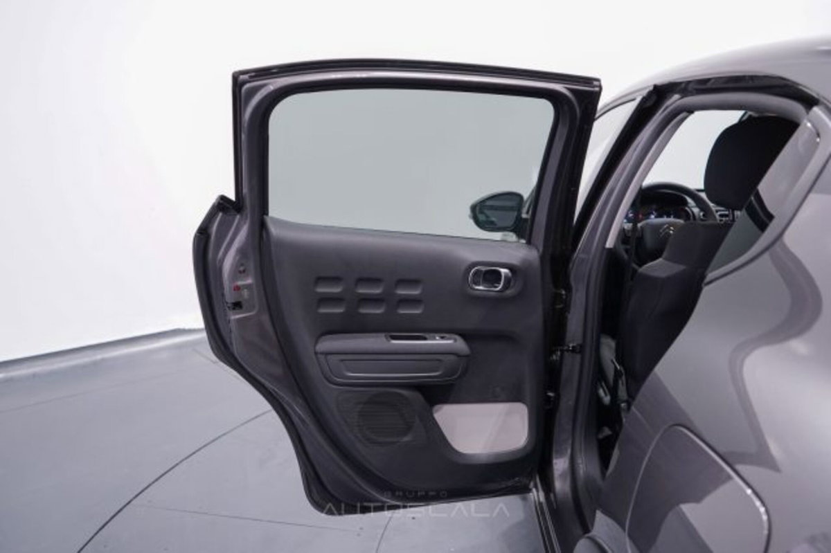 Citroen C3 PureTech 110 S&S Shine (18)