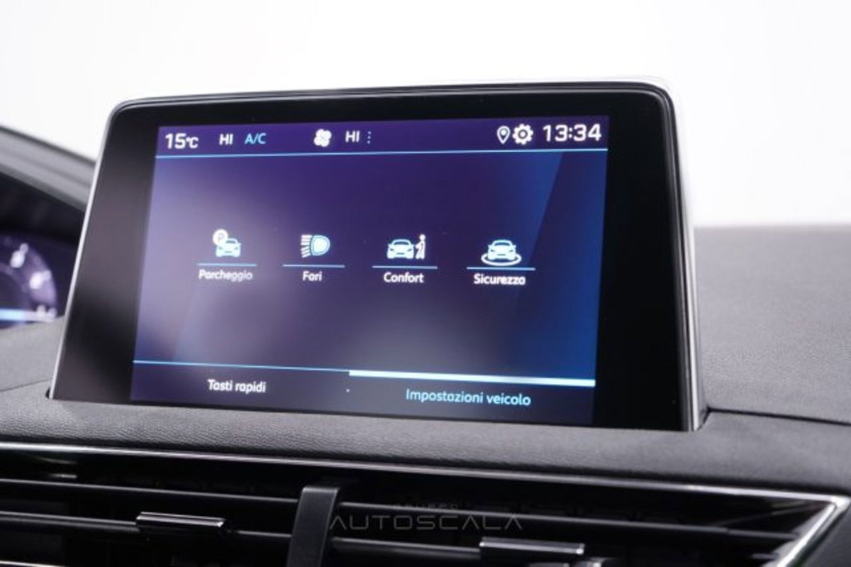Peugeot 3008 PureTech Turbo 130 S&S EAT8 Active Pack (14)