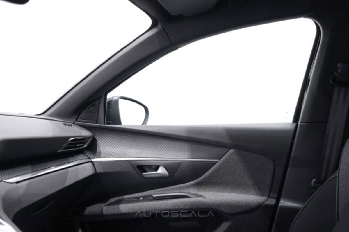 Peugeot 3008 PureTech Turbo 130 S&S EAT8 Active Pack (19)