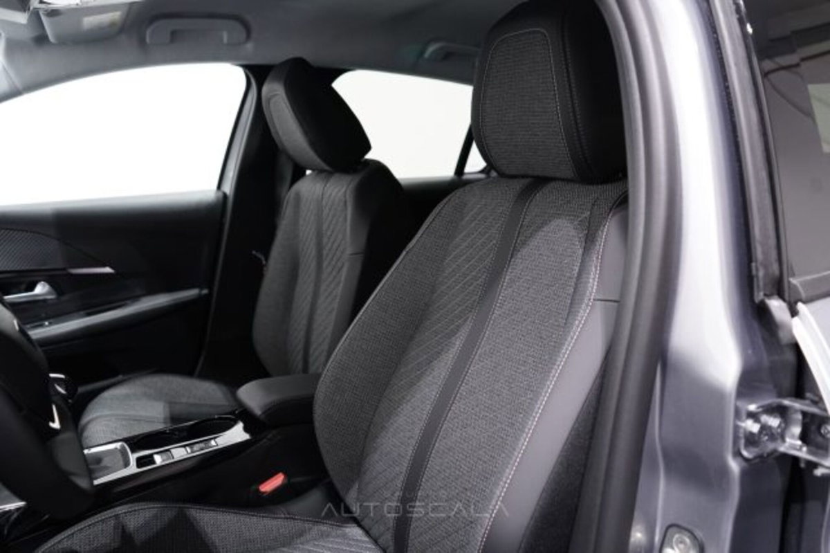 Peugeot 208 1.2 puretech Active s&s 100cv (11)